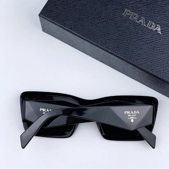 New - Prada PRO8YS 1AB5SO PR O8Y
Black Dark Gray Cat Eye
Unisex Sunglasses - Picture 7 of 12